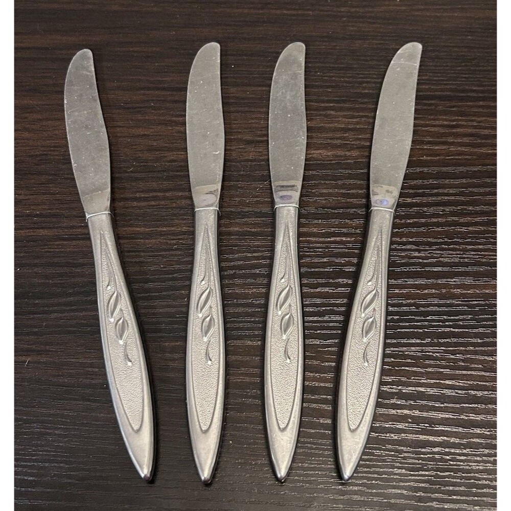 Set of 4 Oneida Royal Harvest Dinner Knives 8.5 Inch Wm Rogers Premier Stainless